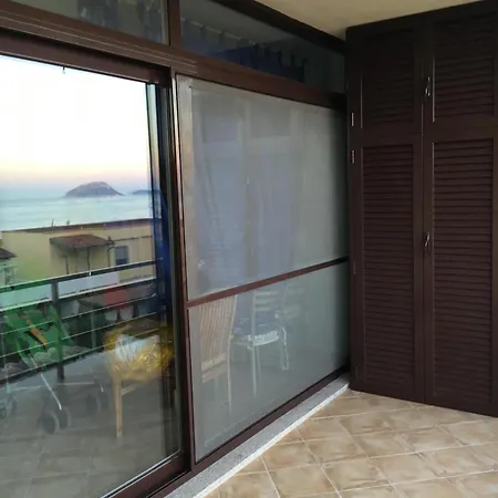 Simone House Apartament Golfo Aranci